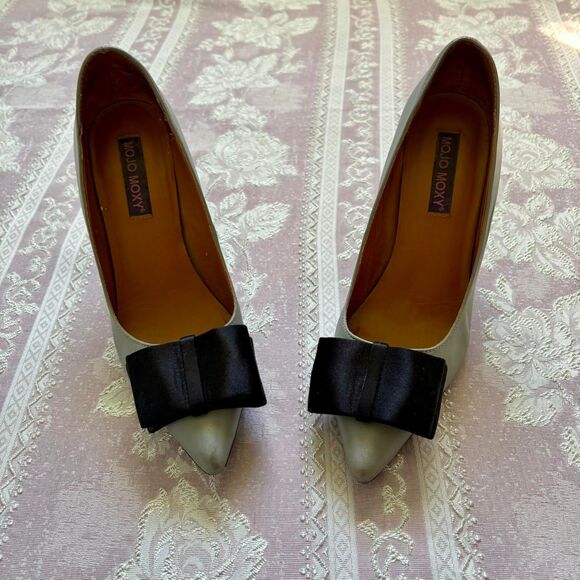 Mojo Moxy Women's Grey and Black Courts High Heels - Picture 8 of 8